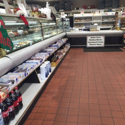 Lake Delicatessen - Walking to Counter