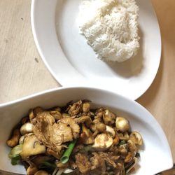 Khorat Top Thai - Cashew chicken