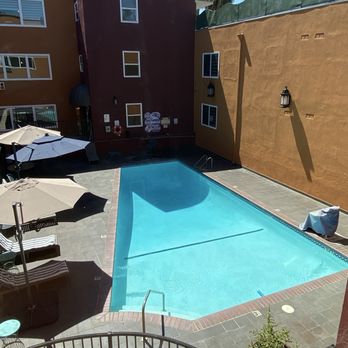 The Live Hotel - Swimming pool - Hotels Near Me - Los Angeles, California The Live Hotel - Swimming pool - Hotels Near Me - Los Angeles, California
