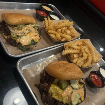 ZOJAH Burger - Jalapeno burger Triple cheeseburger - Burgers Near Me - San Antonio, Texas ZOJAH Burger - Jalapeno burger Triple cheeseburger - Burgers Near Me - San Antonio, Texas