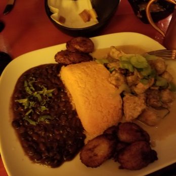 Brasitas - Curry chicken - Spanish Near Me - Stamford, Connecticut Brasitas - Curry chicken - Spanish Near Me - Stamford, Connecticut