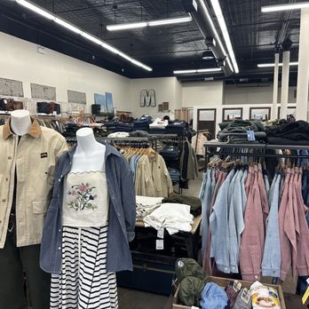 Mildblend Supply Co - Men's Clothing Near Me - Chicago, Illinois