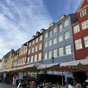 Nyhavn - Landmarks & Historical Buildings Near Me Nyhavn - Landmarks & Historical Buildings Near Me