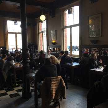 L'Entrepot du Congo - Interieur van het etablissement - Tapas/Small Plates Near Me - Antwerp, VAN L'Entrepot du Congo - Interieur van het etablissement - Tapas/Small Plates Near Me - Antwerp, VAN