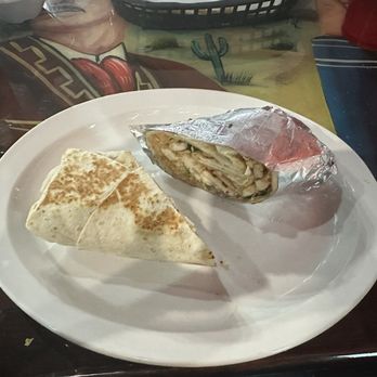 El Charro Bar & Restaurant - Chicken Super Burrito: smaller than I expected for a super. - Mexican Near Me - Ringgold, Georgia El Charro Bar & Restaurant - Chicken Super Burrito: smaller than I expected for a super. - Mexican Near Me - Ringgold, Georgia