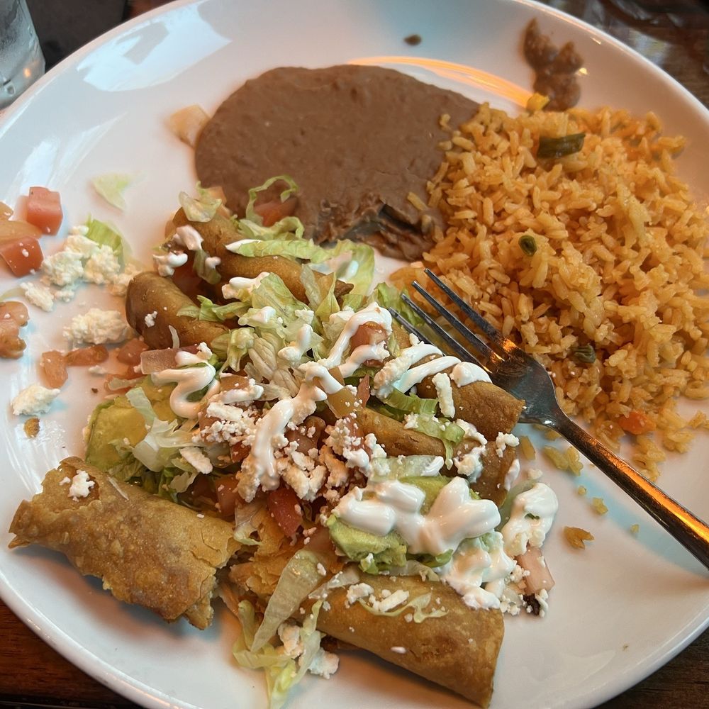 Best Restaurants near BMW of South Austin in Austin, TX - Yelp, image size:1000x1000