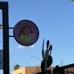 Chez Peachy - Exterior Signage