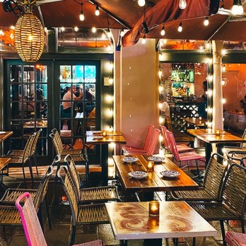 Oh! Mexico - tables and umbrellas - Mexican Near Me - Miami Beach, Florida Oh! Mexico - tables and umbrellas - Mexican Near Me - Miami Beach, Florida