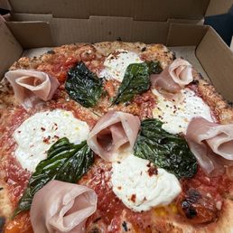 the most mid 20 dollar pizza you'll ever order the most mid 20 dollar pizza you'll ever order