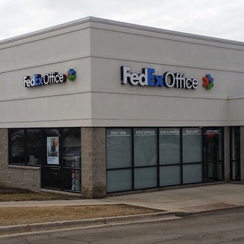 FedEx 店舗サイン FedEx Office Print & Ship Center, 924 Chestnut St, Ste 32