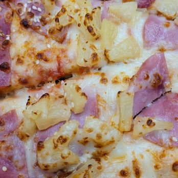 Pizza Planet - Ham and pineapple - Pizza Near Me - Paso Robles, California Pizza Planet - Ham and pineapple - Pizza Near Me - Paso Robles, California