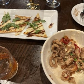 Cafe Trio - Fig and goat cheese flat bread; and calamari - New American Near Me - Kansas City, Missouri