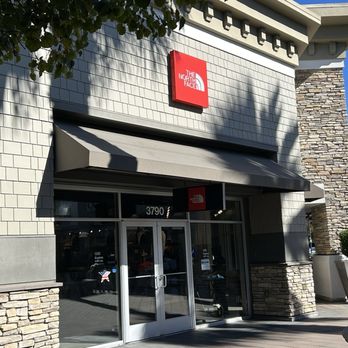 The North Face Livermore - Outlet Stores Near Me - Livermore, California The North Face Livermore - Outlet Stores Near Me - Livermore, California