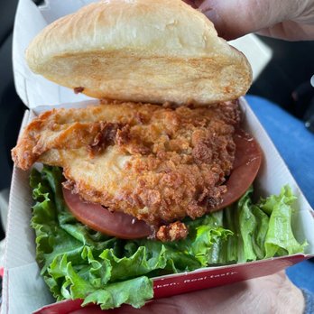Chick-fil-A - Juicy chicken sandwich - Fast Food Near Me - Beaverton, Oregon Chick-fil-A - Juicy chicken sandwich - Fast Food Near Me - Beaverton, Oregon