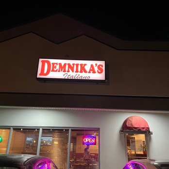 Demnika's Italiano - Italian Near Me - Kettering, Ohio