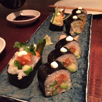 Flesh & Buns - Salmon avocado rolls + king prawn tempura rolls - Japanese Near Me - London, XGL Flesh & Buns - Salmon avocado rolls + king prawn tempura rolls - Japanese Near Me - London, XGL