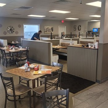 Sunshine Cafe - Just before Christmas the 2022 remodel brighter inside. - American Near Me - Seymour, Indiana Sunshine Cafe - Just before Christmas the 2022 remodel brighter inside. - American Near Me - Seymour, Indiana