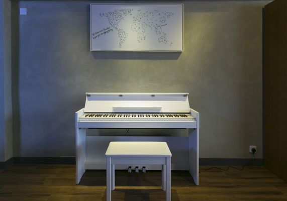 Check Inn HK by null