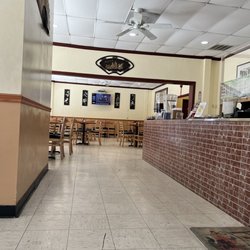 Wok Inn - Dining room