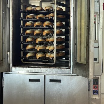 La Ca Bakery & Cafe - Fresh baked bread --$1/roll 6/3/2023 - Vietnamese Near Me - Hayward, California La Ca Bakery & Cafe - Fresh baked bread --$1/roll 6/3/2023 - Vietnamese Near Me - Hayward, California