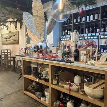 DI Coffee Bar - inside - Coffee & Tea Near Me - Tampa, Florida DI Coffee Bar - inside - Coffee & Tea Near Me - Tampa, Florida