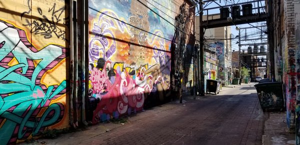 Art Alley by null