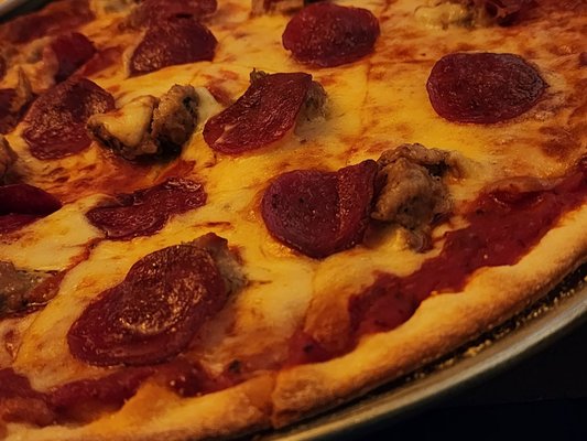 Lisa's Pizzeria by null