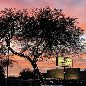 IL Bosco Pizza - Pizza Near Me - Scottsdale, Arizona