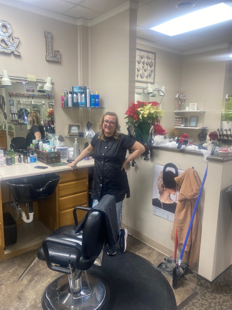 TWISTED SCISSORS BY DEE Updated September 2024 315 S Main St, Minot, North Dakota Hair