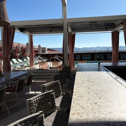 Outdoor bar
