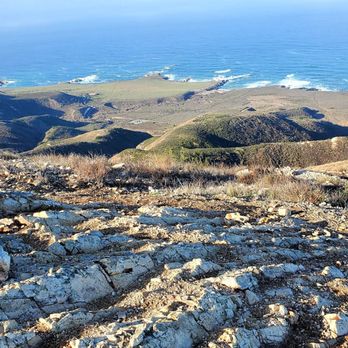 Valencia Peak Trail - Gorgeous winter's day - Hiking Near Me - Los Osos, California Valencia Peak Trail - Gorgeous winter's day - Hiking Near Me - Los Osos, California