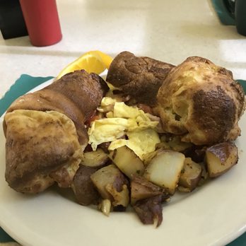 Jack's Outback Restaurant - Popover special! - Breakfast & Brunch Near Me - Yarmouth Port, Massachusetts