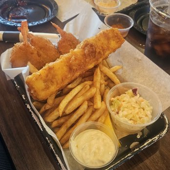 Hooked Seafood Grill - Platter, very good. - Seafood Near Me - Gilbert, Arizona