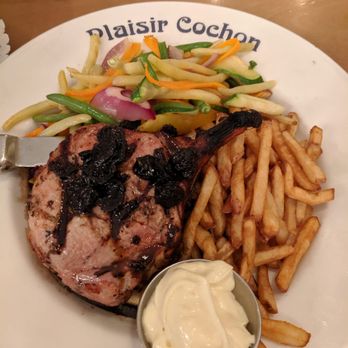 Cochon Dingue - Veal - Breakfast & Brunch Near Me - Quebec City, Quebec Cochon Dingue - Veal - Breakfast & Brunch Near Me - Quebec City, Quebec