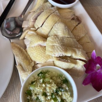 Bamboo House - The garlic spread is a must for the drunken chicken. The chicken was very tender. - Chinese Near Me - Plano, Texas Bamboo House - The garlic spread is a must for the drunken chicken. The chicken was very tender. - Chinese Near Me - Plano, Texas