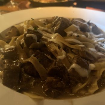 Smitty's Grill - Braised beef stroganoff soooooo good! - American Near Me - Pasadena, California