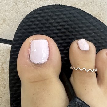 Luu's Nails - Nail Salons Near Me - El Monte, California
