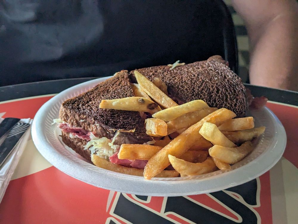 Will's Grill Logo