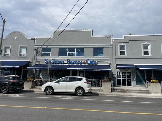 Sanremo Bakery by null