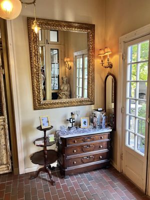 The Apothecary Bar at Maxwell by null