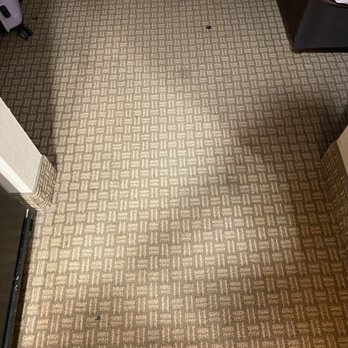 Comfort Inn & Suites - Stains on the floor - Hotels Near Me - York, Pennsylvania