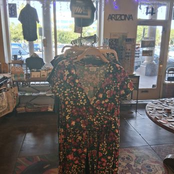 Earthwild - If you are visiting Arizona with winter clothing in your suitcase, AND THEN, realizing that you're in ARIZONA, stop here for an outfit - Souvenir Shops Near Me - Chandler, Arizona Earthwild - If you are visiting Arizona with winter clothing in your suitcase, AND THEN, realizing that you're in ARIZONA, stop here for an outfit - Souvenir Shops Near Me - Chandler, Arizona