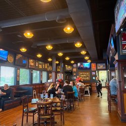 Mason's Eatery & Pub - Restaurant seating area