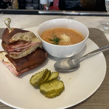 Sarabeth's - ADULT GRILLED CHEESE w/ ham - Breakfast & Brunch Near Me - New York, New York Sarabeth's - ADULT GRILLED CHEESE w/ ham - Breakfast & Brunch Near Me - New York, New York