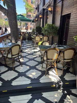 Chamberlain's Pony Bar by null