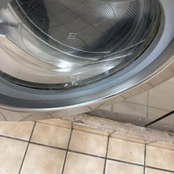 Preakness Laundromat - The door all rusted