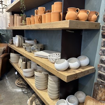 Rolling Greens - The various types of vessels, vases, plates or pitchers to contain the planet. - Home Decor Near Me - Los Angeles, California Rolling Greens - The various types of vessels, vases, plates or pitchers to contain the planet. - Home Decor Near Me - Los Angeles, California