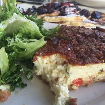 Meddlesome Moth - Pepper jack quiche - Bars Near Me - Dallas, Texas