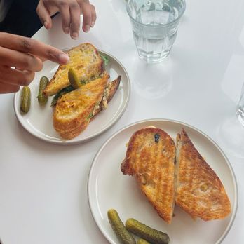 Smalls - Grilled Cheese - Cafes Near Me - Portland, Maine