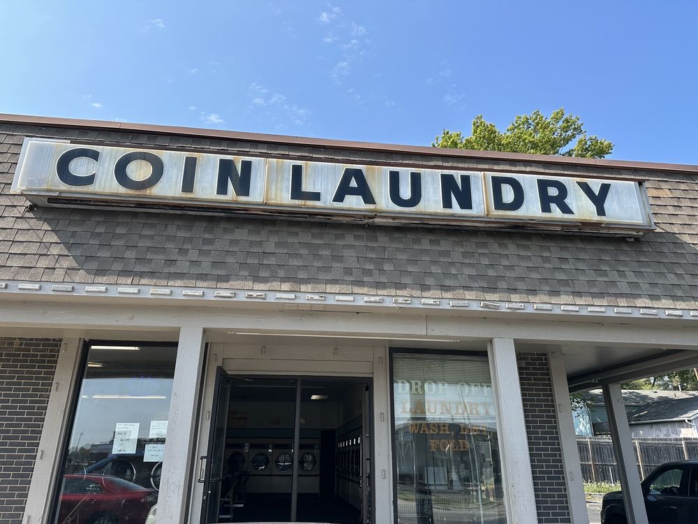 OLDTOWN COIN LAUNDRY Updated October 2024 3908 S Lynn Ct, Independence, Missouri